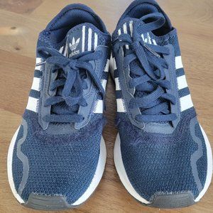 Adidas Originals Juniors Swift Essential Sneakers